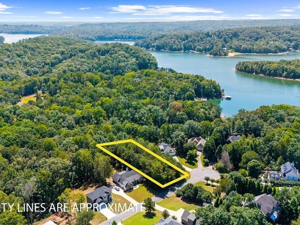 6081 Rockingham Way, Gainesville, GA 30506