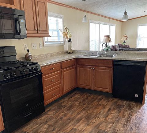 2nd image of 1 Gardenia Dr