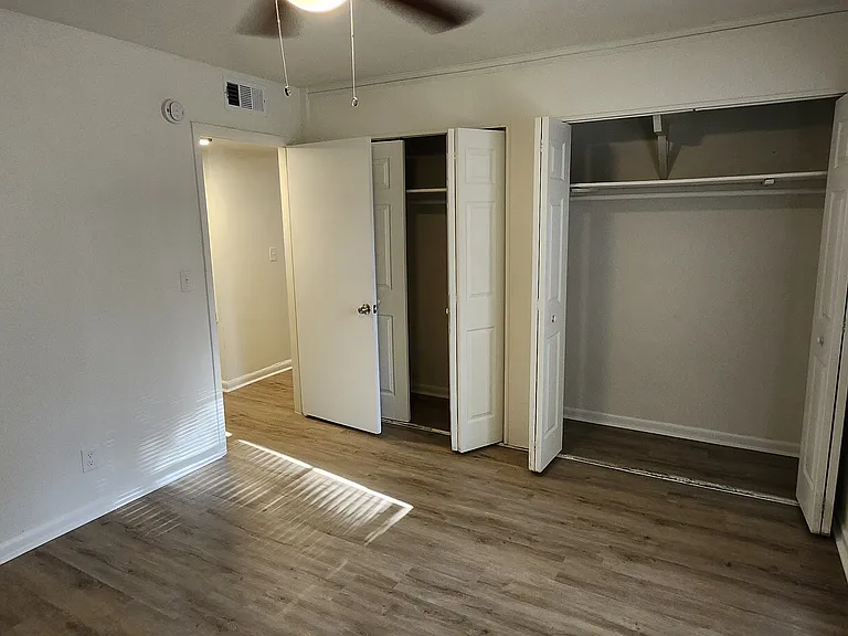 1234 Peacock Ave #1 — Photo 9