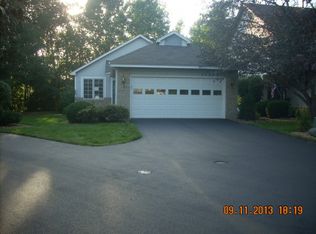 5733 Willow Trl, Shoreview, MN 55126