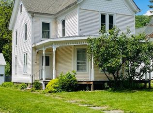 25 Church St, Phoenicia, NY 12464