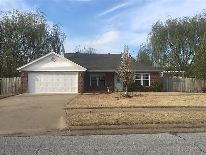 1st image of 2706 SW Comanche Ct