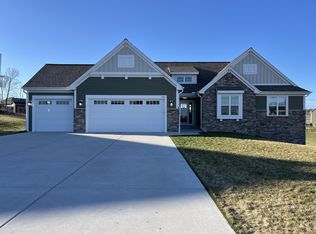 2480 Sunrise Ct, Slinger, WI 53086