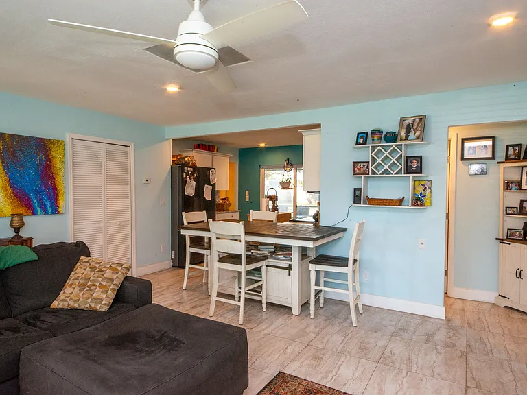9026 Somerset Ln — Photo 7