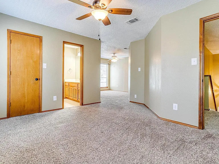 6428 Lago Vista Dr — Photo 8