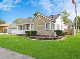 3345 Richmond Ave, Mattoon, IL 61938