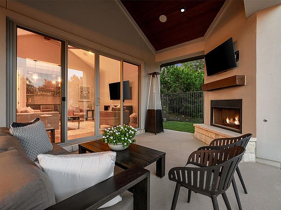 4th image of 14601 Canyon Bluff Ct