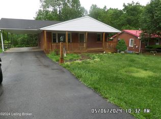 383 E Spring St, Radcliff, KY 40160