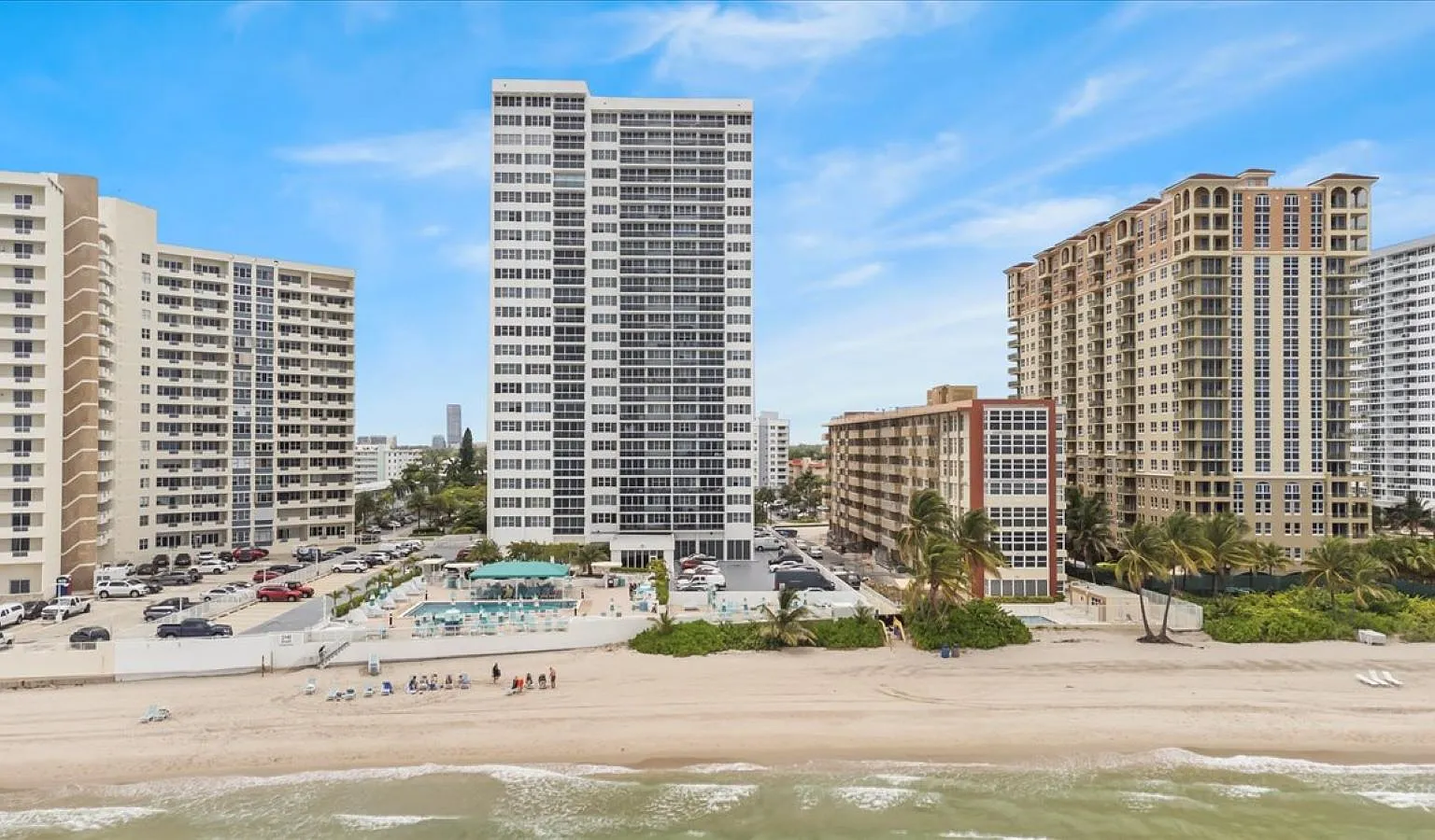 1 bed, 1.5 bath, 1000 sqft, $2,250 — Photo 1