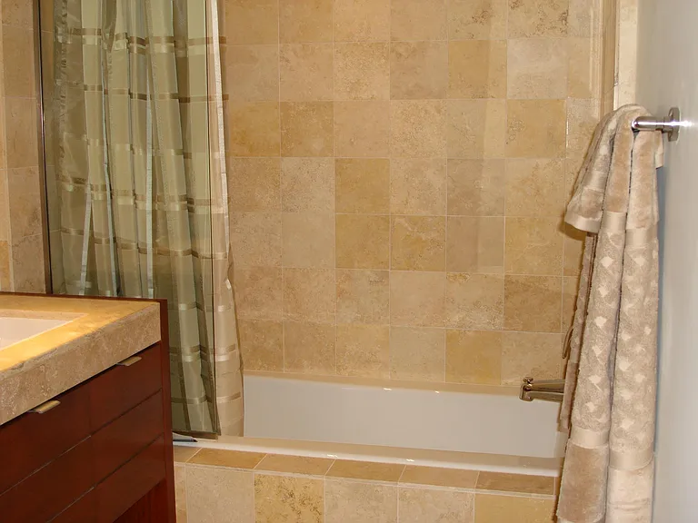 3570 S River Pkwy #609 — Photo 9