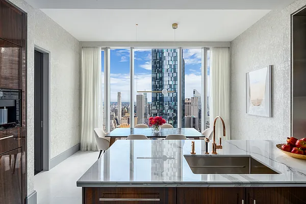 Sold by Extell Marketing Group | media 35