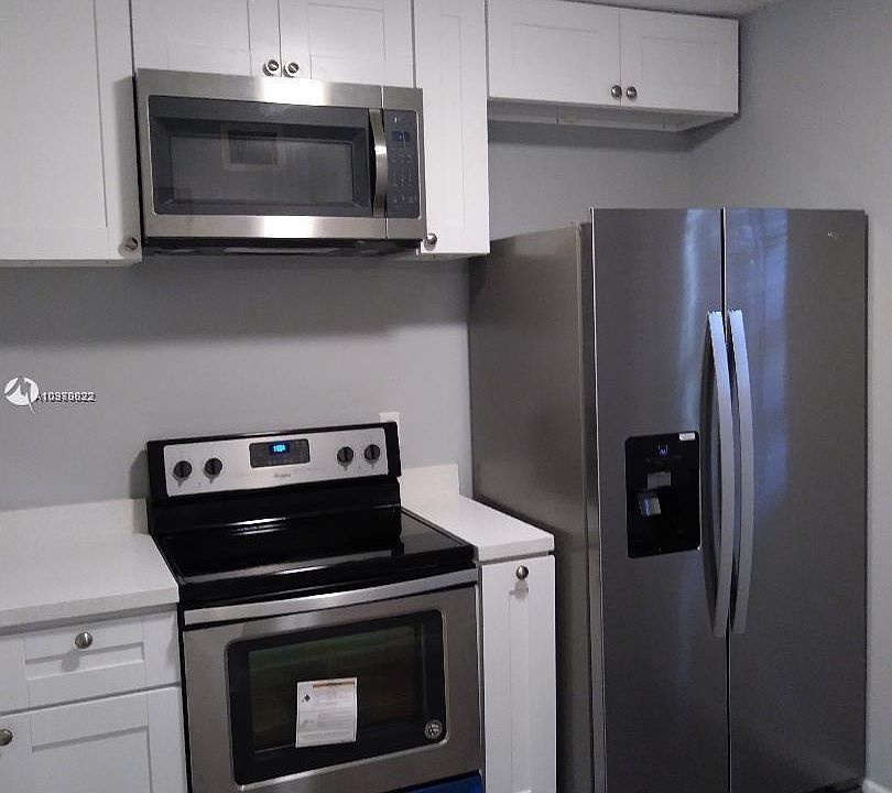 1st image of 10325 NW 8th St #103