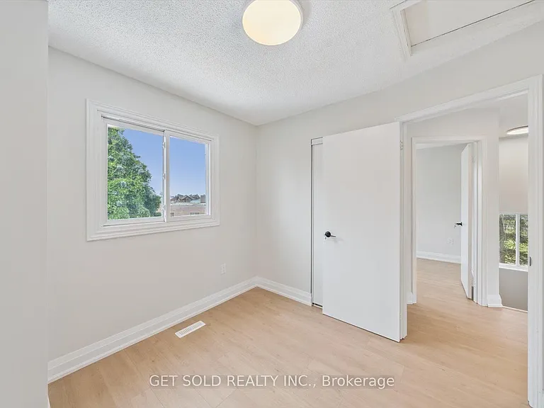 232 Kozlov St — Photo 25
