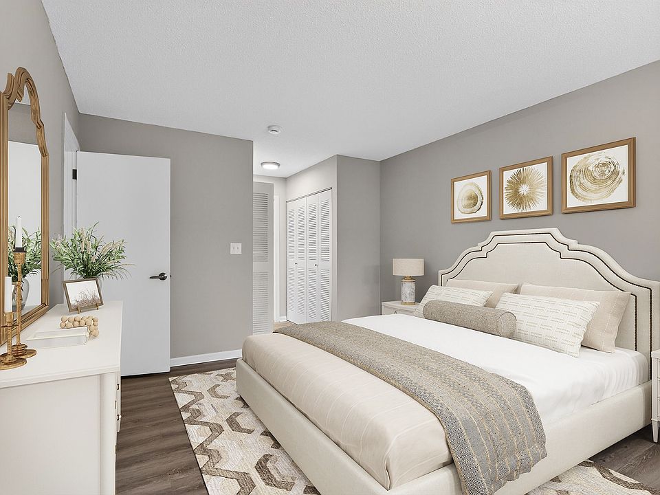 Elevate your living at The Residences at Talcott, an Eagle Rock Community. Enjoy modern interiors, spacious layouts, and stylish finishes designed for comfort. Schedule your tour today and see why this is your ideal home.
