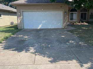 435 E Arrowhead St, Springfield, MO 65807