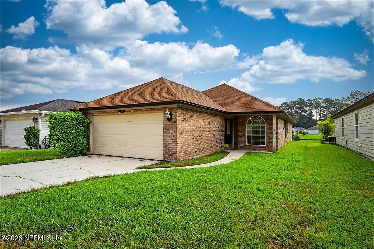 3 bed, 4.0 bath, 1577 sqft, $1,825 — Photo 1