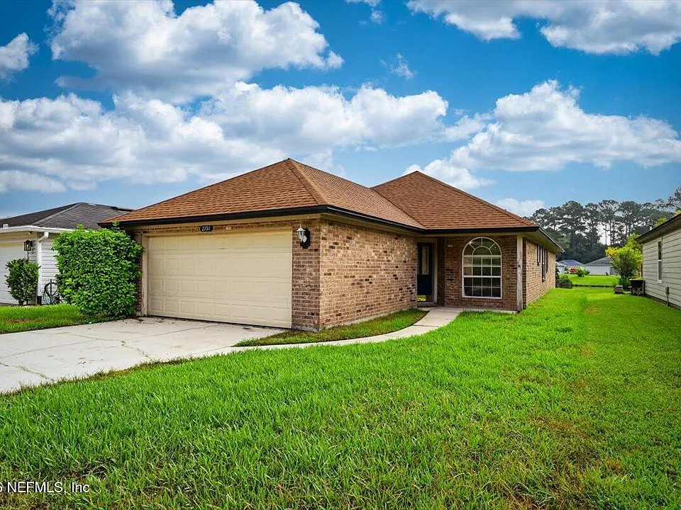 2791 Lantana Lakes Dr W