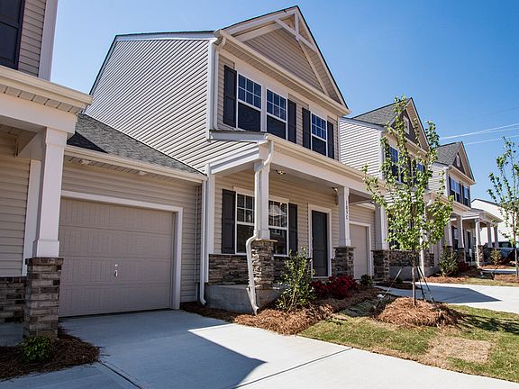 3rd image of 105C Brookshire Ln #C