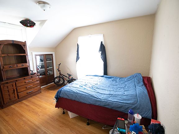 5th image of 1540 Independence St