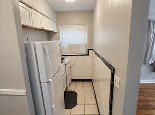 5824 Ridge Ave APT 1, Cincinnati, OH 45213