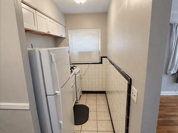 5824 Ridge Ave APT 1