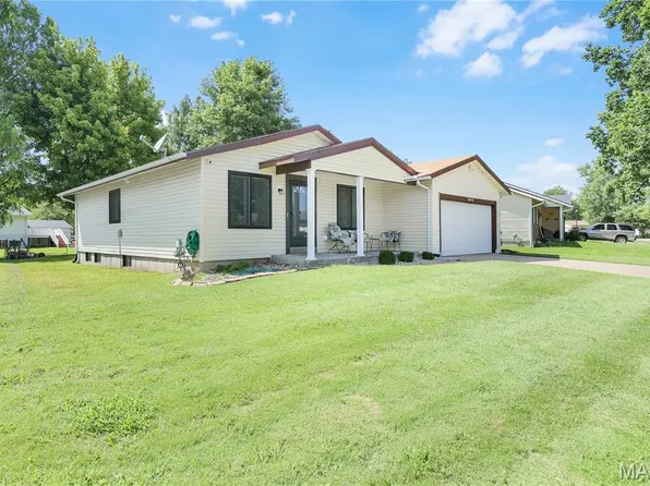 15575 Fox Plains Dr, Florissant, MO 63034
