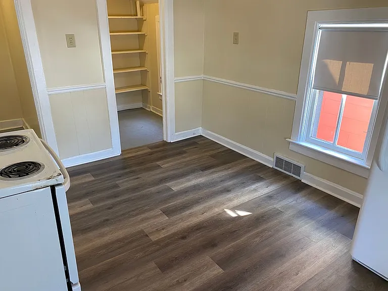 707 Grant St — Photo 5