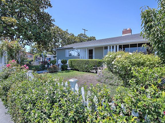 4th image of 772 Los Olivos Dr