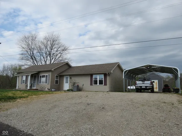 8272 S 250 W, Trafalgar, IN 46181