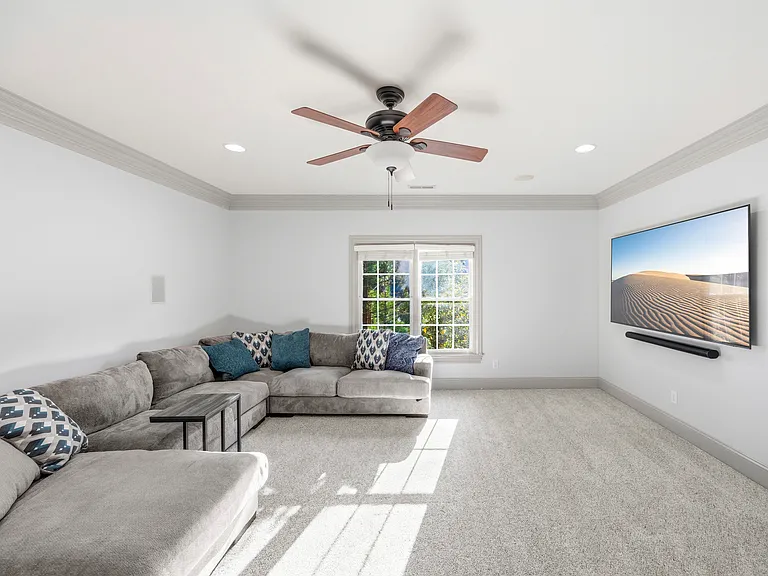 9805 Strike The Gold Ln — Photo 22