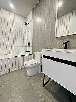 5th image of 1352 Jefferson Ave #2E