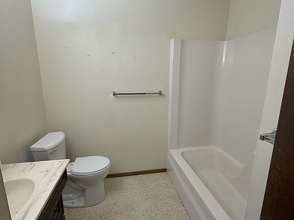 3rd image of 3216-3224 Neola St #17473302