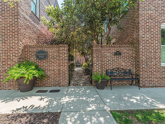 3rd image of 450 Railroad Ave Unit 4-B