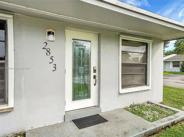 2853 NW 197th Ter, Miami Gardens, FL 33056