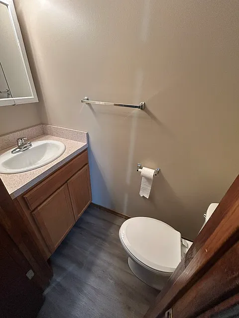 2 bed, 1.5 bath, 1056 sqft, $1,200 — Photo 4