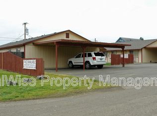 407 W 1st Ave, Sutherlin, OR 97479
