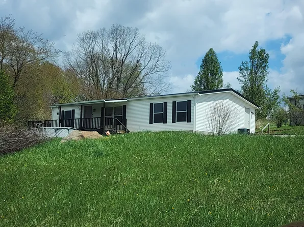 50 Emery Dr, Craigsville, WV 26205