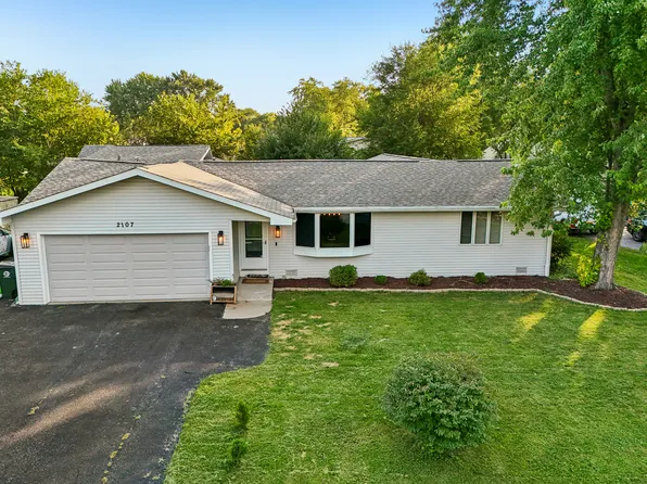(undisclosed Address), Lindenhurst, IL 60046