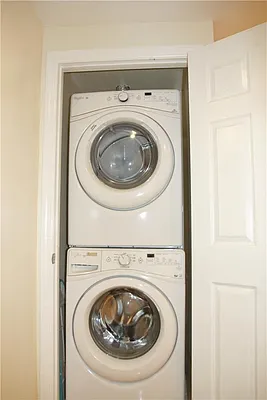 Rented by Weichert Manhattan Midtown | media 11