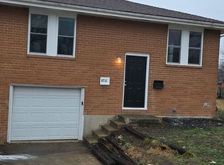 8716 E 7th St, Kansas City, MO 64125