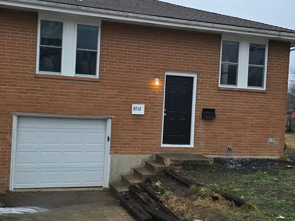 8716 E 7th St, Kansas City, MO 64125