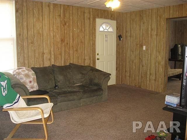 2nd image of 417 W Calhoun St