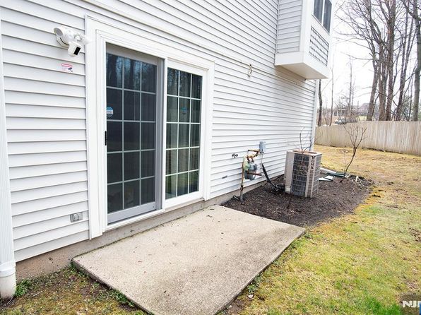 1008 Edgehill Ter, Whippany, NJ 07981