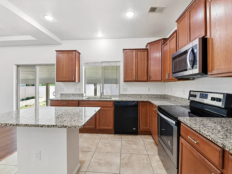 4707 Walden Way — Photo 9