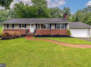 6 Blackfoot Rd, Pennington, NJ 08534