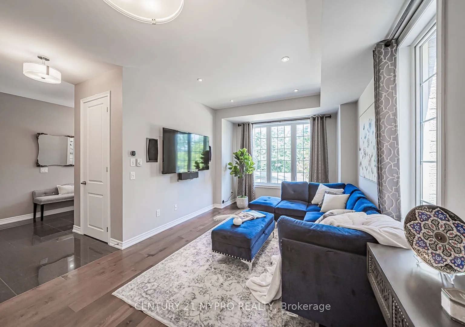 4 bed, $3,800 — Photo 4