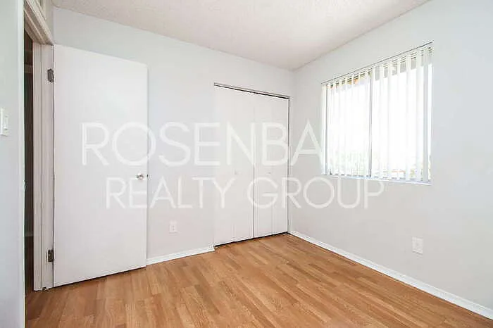 1050 W University Dr #201 — Photo 14