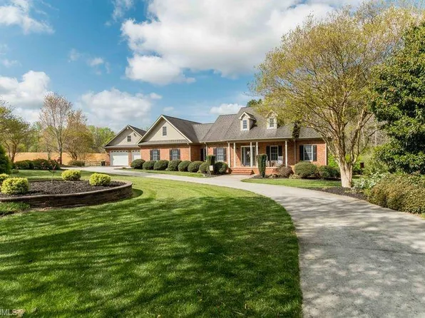 848 Hebron Church Rd, Winston Salem, NC 27107