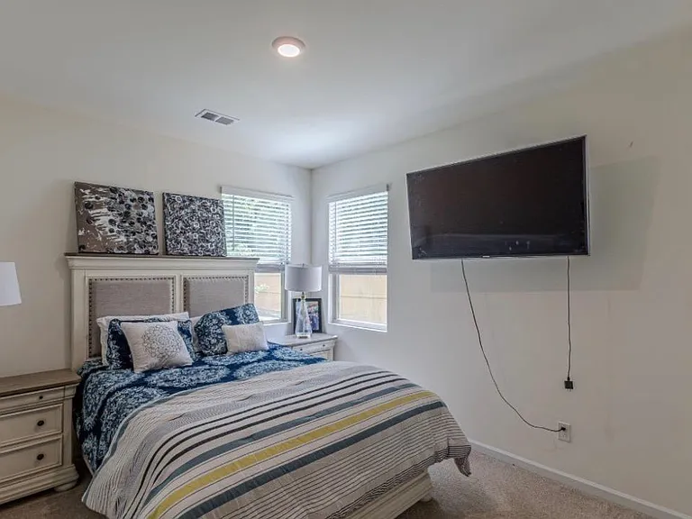 367 Noblewood Dr — Photo 11