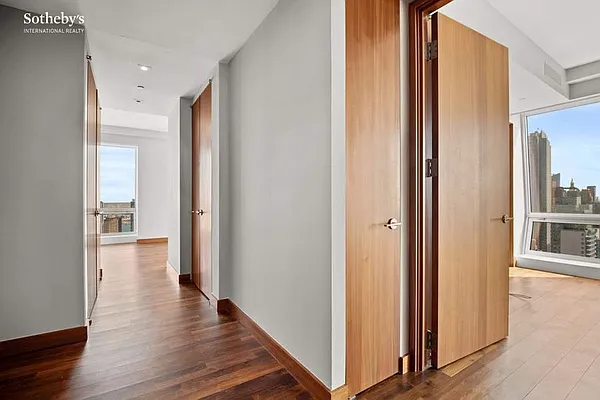 Rented by Sotheby's International Realty | media 4